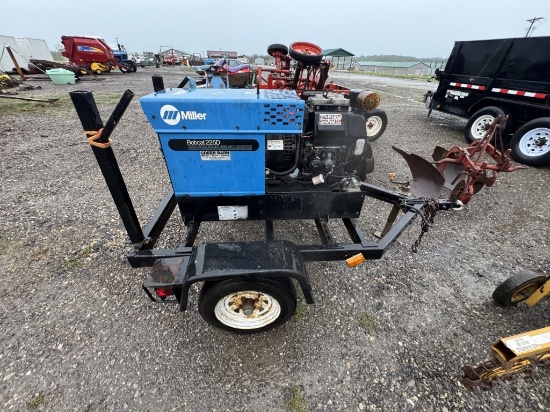 BOBCAT 225D WELDER 8000 WATT GENERATOR ON TRAILER