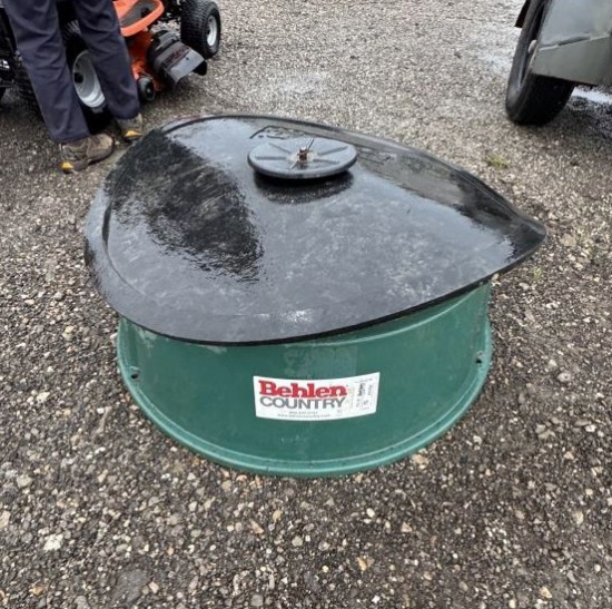 MINERAL FEEDER