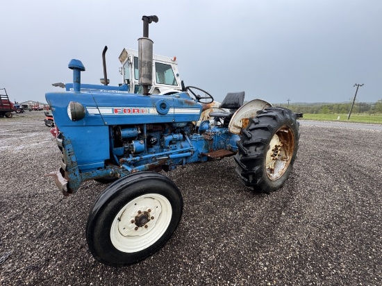 FORD 3000 TRACTOR
