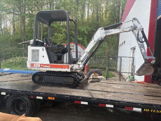 BOBCAT 320 MINI HOE
