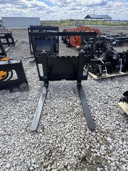 NEW MINI QUICK ATTACH PALLET FORK