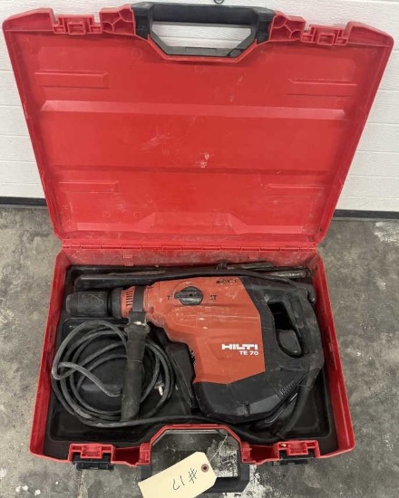 HILTI HEAVY DUTY HAMMER DRILL