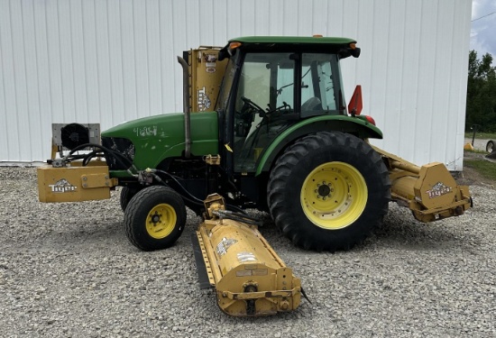 JOHN DEERE TRACTOR W/ TIGER FLAIL MOWER