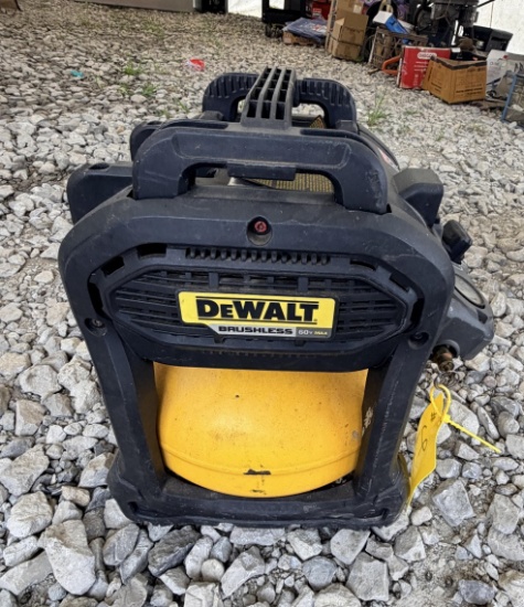 Dewlat Flex Volt Air Compressor