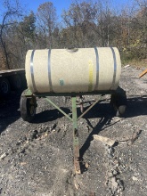JOHN DEERE SPRAYER 200 GAL