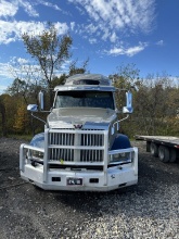 2017 WESTERN STAR