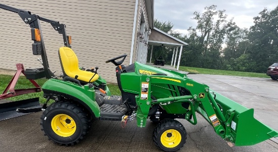 JOHN DEERE 120R W/ LOADER & BUCKET ONLY 16.9 HOURS