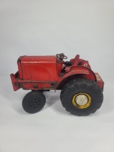 EARLY MODEL HEILINER TOY TRACTOR