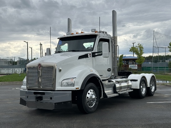 2021 Kenworth T880