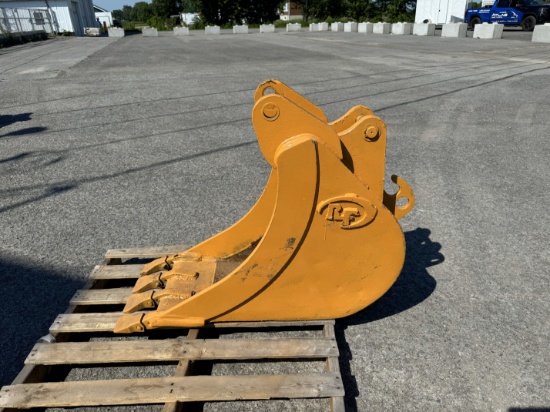 RF 18" Ecavation bucket