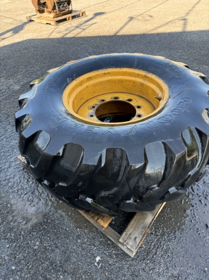 Rear CASE 580 tire