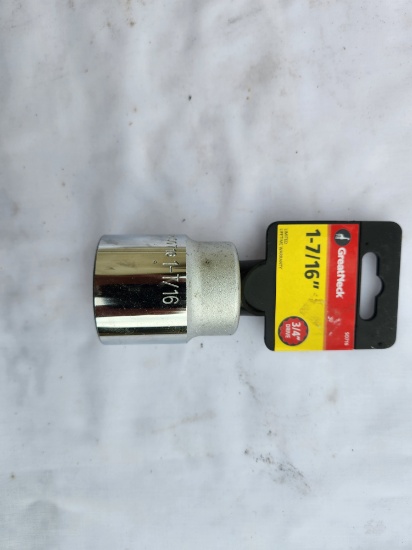 SOCKET