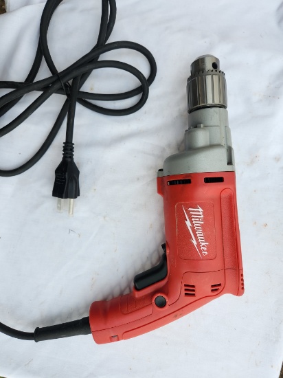 new milwaaukee 1/2 inch drill