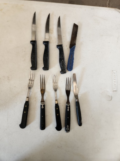 Knives, forks