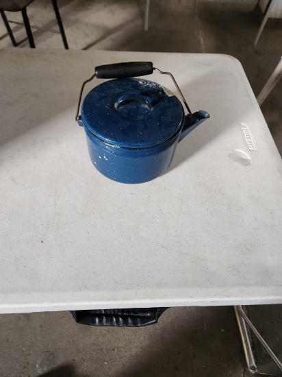 Tea kettle