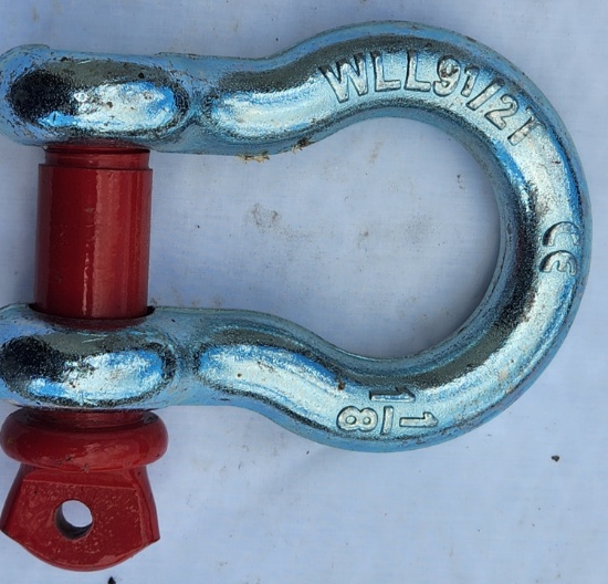 new 7/8 shackles
