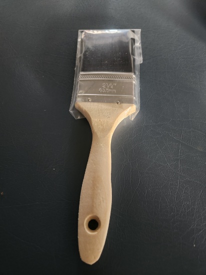 New 2 1/2 inch paint brushes