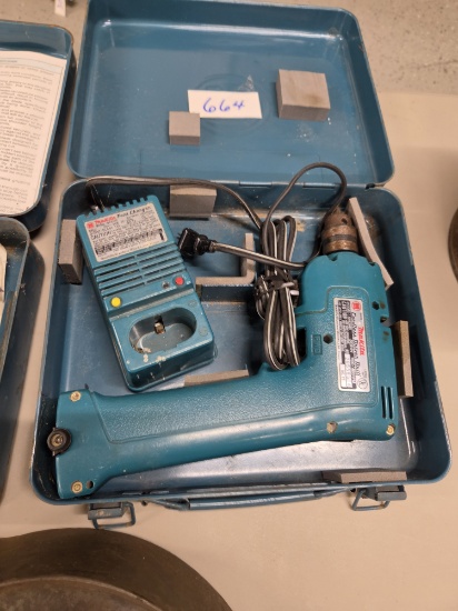 Makito battery drill