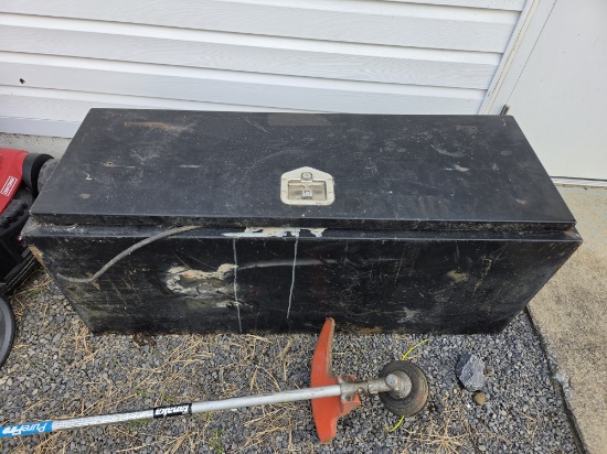 Truck toolbox