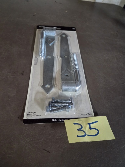 New gate hinge set