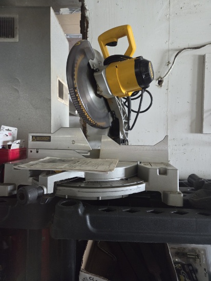 Dewalt 12 inch electric compound miter saw