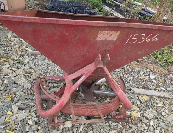 3 pt fertilizer spreader