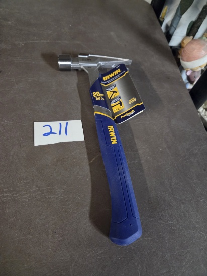 New irwin 20 Oz magnetic nail holder hammer