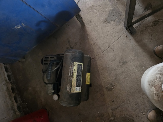 Air compressor