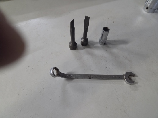 Mac 1/2 wrench, 7/16 socket, 3/8 drive 2 screw driver