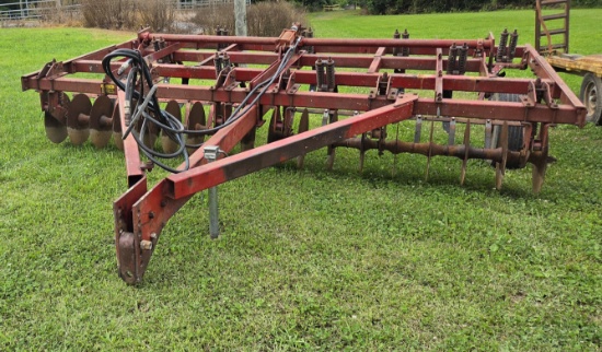 Case IH 6000 disc chisel 9 shank new chisel