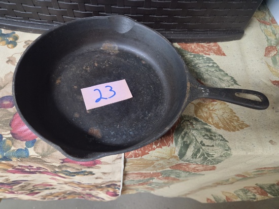 Skillet 9