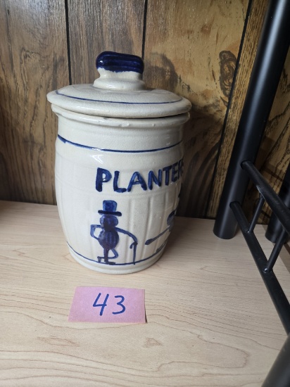 Planter peanut cookie crock
