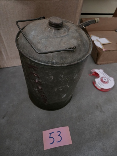 Vintage kerosone can