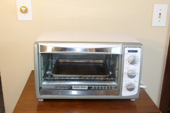 Black and Decker Toaster Oven
