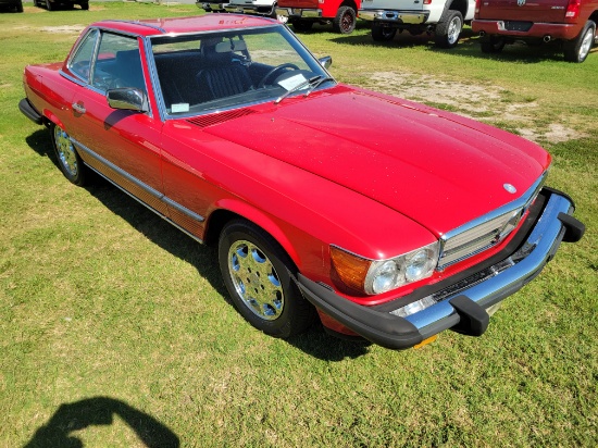 1989 Mercedes-Benz 560 Passenger Car