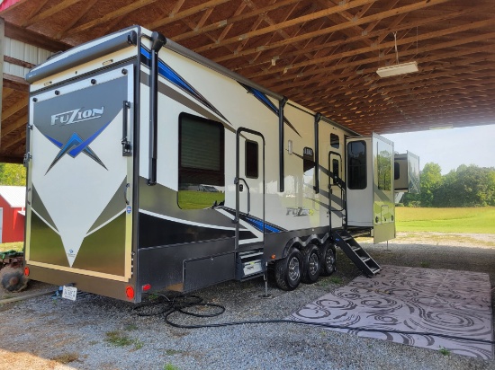 2021 Keystone RV Fuzion / Impact Trailer