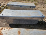 Truck tool box