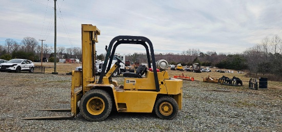 Catepillar V80E Forklift