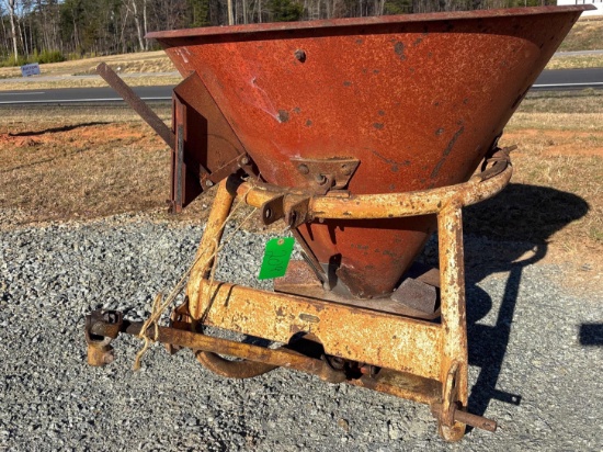 Fertilizer hopper