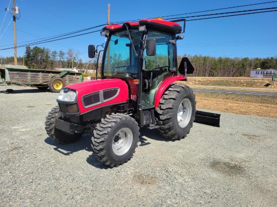 Mahindra 3540P PST Tractor w/ Road Blade AC and Heat
