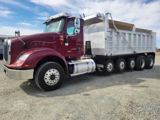 2018 International HX620 Quint Dump
