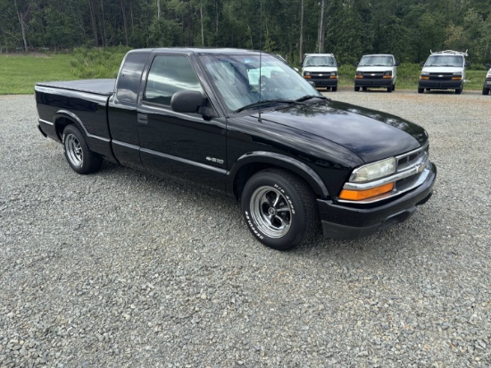 2002 Chevrolet S10 Extended Cab Truck