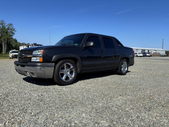 2003 Chevrolet Avalanche Pickup 4x4 Crew Cab