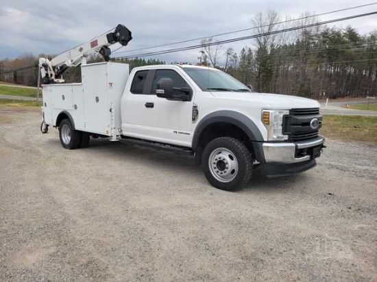 2019 Ford F450 Extra Cab 4x4 Service Crane