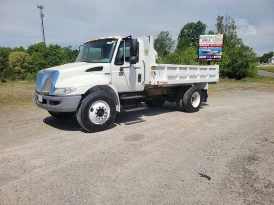 2014 InternationalÂ 4300 Single Axle Dump Truck