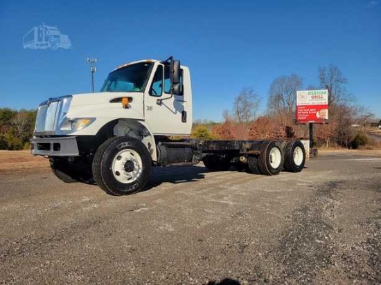 2004 International 7400 Cab and Chassis