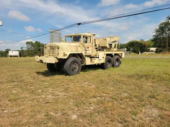 1991 BMY 6x6 Wrecker (M936A2)