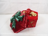 SEQUIN AND SATIN CHRISTMAS BOX WITH LID AND 16 CHRISTMAS ORNAMENT BALLS.