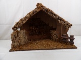 SMALLER NATIVITY CRECHE WITH MOSS DETAIL