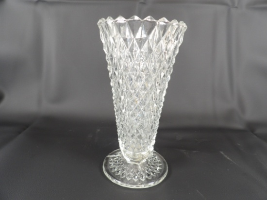 VINTAGE DIAMOND POINT VASE